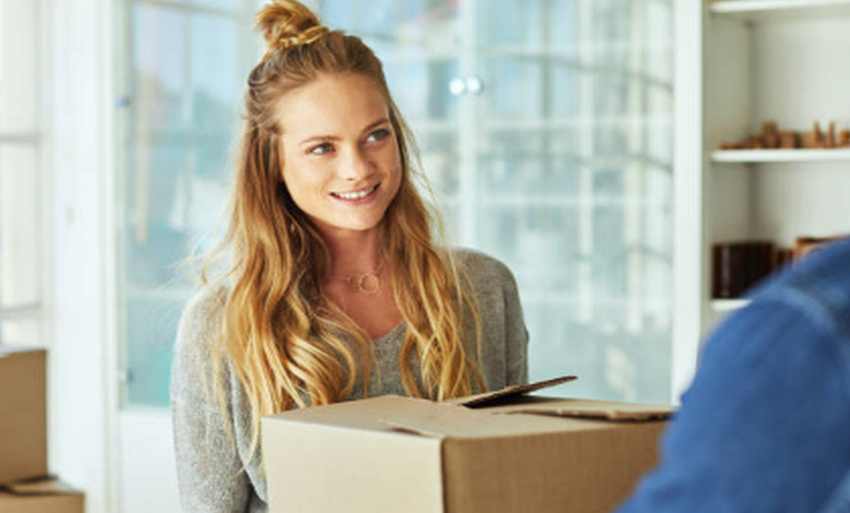 Költöztető cégek és futárszolgálatok